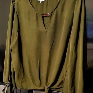 Iris Olive Green Blouse Women's Size 1X